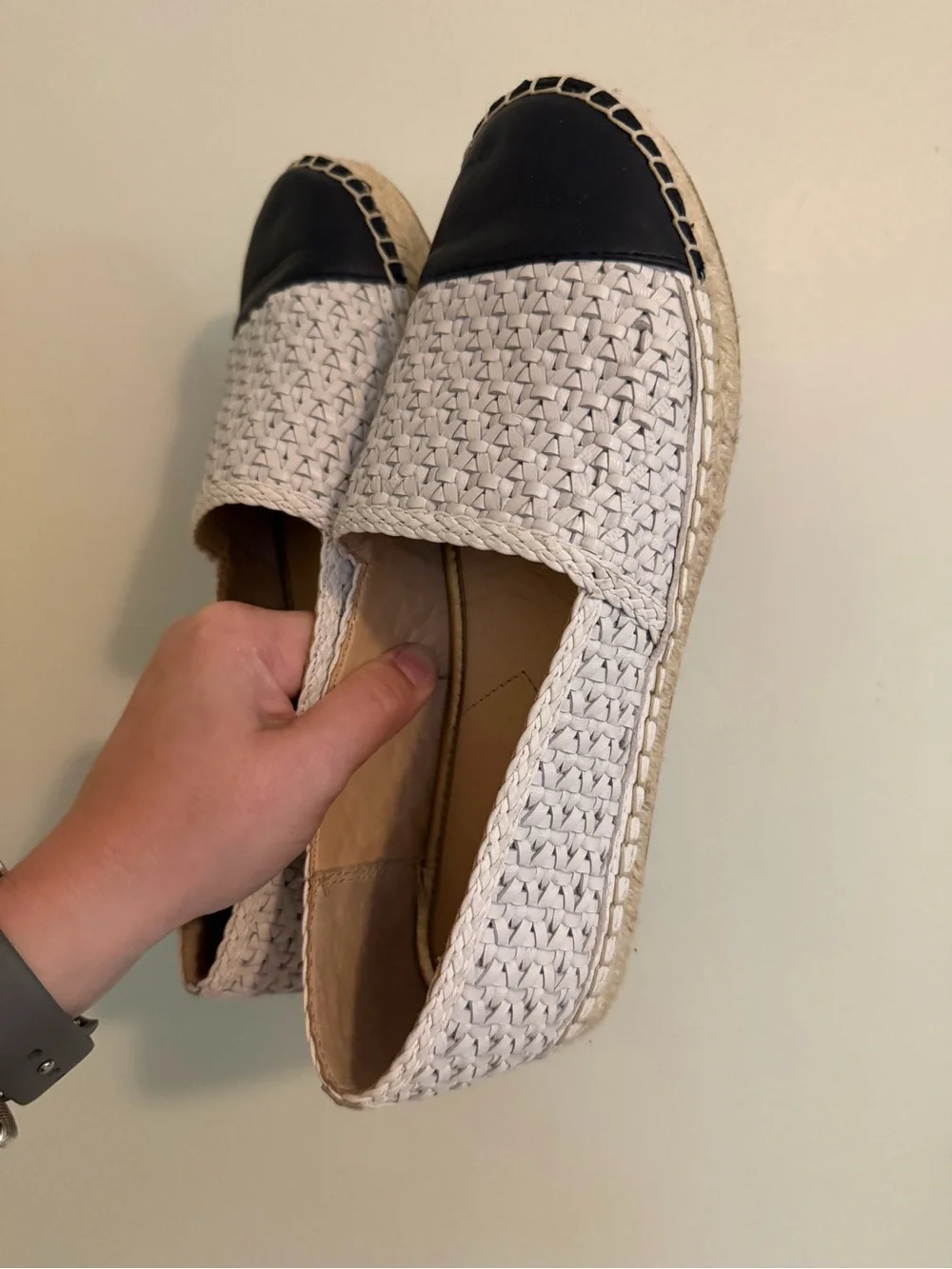J McLaughlin Woven Espadrille Slip-On Flats in White and Black | size 8.5